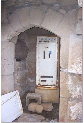 Saida_castle.jpg (24009 bytes)