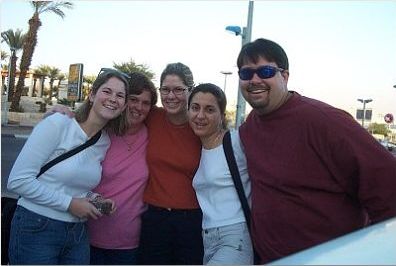 friends.jpg (20038 bytes)